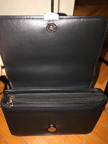 Ženska torbica
Stanje:Odlično na lalafo.rs — 5 Ženska torbica
Stanje:Odlično — 5