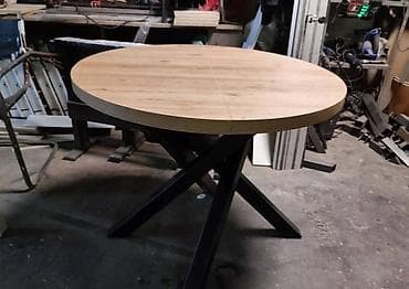 Desks and tables: Trpezarijski sto na razvlacenje- univer zlatni hrast Cena je 240e za at lalafo.rs — 2 Desks and tables: Trpezarijski sto na razvlacenje- univer zlatni hrast Cena je 240e za — 2