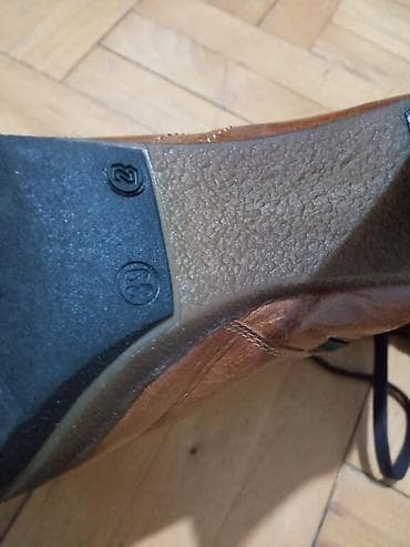 Nove kožne čizme 39 postavljene, preudobne na lalafo.rs — 4 Nove kožne čizme 39 postavljene, preudobne — 4