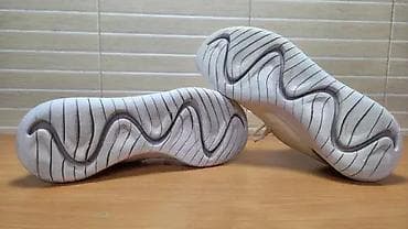 Nike Tessen Guava Sail (br.40,5) patike su u odličnom stanju kao što na lalafo.rs — 5 Nike Tessen Guava Sail (br.40,5) patike su u odličnom stanju kao što — 5