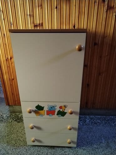 Očuvano, komoda za dečju garderobu, funkcionalna, može se koristiti uz at lalafo.rs — 5 Očuvano, komoda za dečju garderobu, funkcionalna, može se koristiti uz — 5