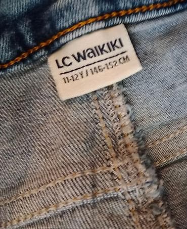 LC Waikiki farmerke
veličina 152/158
pamuk sa elastinom na lalafo.rs — 3 LC Waikiki farmerke
veličina 152/158
pamuk sa elastinom — 3