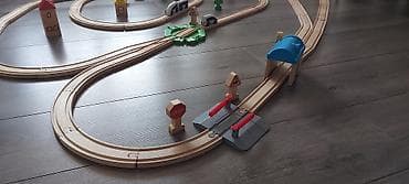 Drveni vozić, očuvano, sastoji se iz više kompleta Ikea Lilabo na lalafo.rs — 5 Drveni vozić, očuvano, sastoji se iz više kompleta Ikea Lilabo — 5