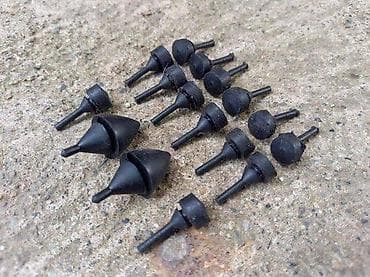 NOVO GUMICE CEPOVI PREDNJE I ZADNJE HAUBE ZASTAVA 750 FICA | Set na lalafo.rs NOVO GUMICE CEPOVI PREDNJE I ZADNJE HAUBE ZASTAVA 750 FICA | Set