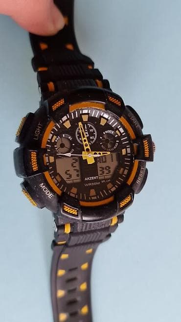 Sat muski nov samo proban.nema mane na lalafo.rs — 6 Sat muski nov samo proban.nema mane — 6