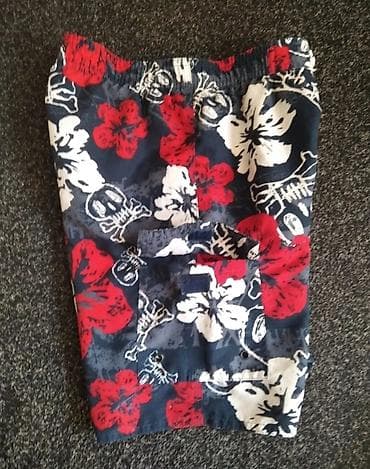 Bermude za 8/9 god. u super stanju na lalafo.rs — 4 Bermude za 8/9 god. u super stanju — 4