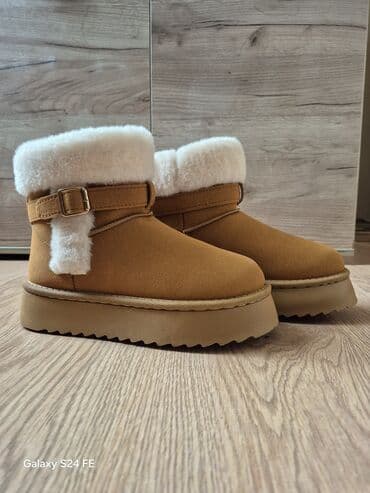 Ugg čizme, 39 na lalafo.rs Ugg čizme, 39