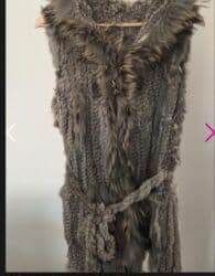 Prsluk M/ L krzno lisice nošen par puta kratko dužina 88cm jako na lalafo.rs Prsluk M/ L krzno lisice nošen par puta kratko dužina 88cm jako