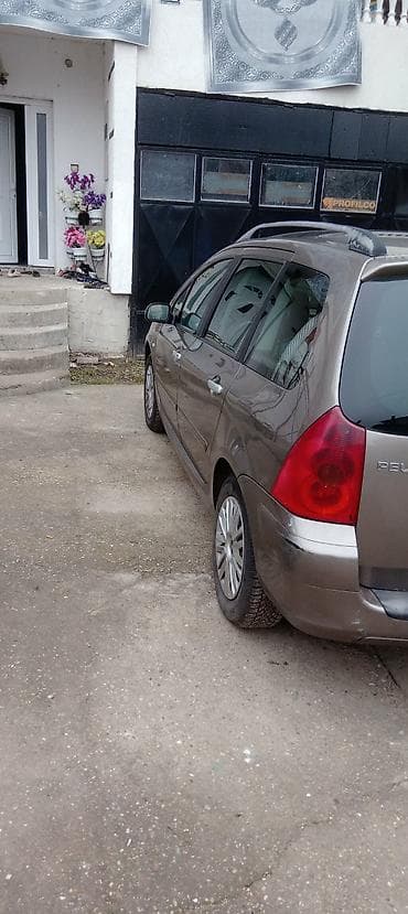Peugeot 307 SW – karavan, metalik siva boja. Karakteristike i oprema na lalafo.rs — 5 Peugeot 307 SW – karavan, metalik siva boja. Karakteristike i oprema — 5