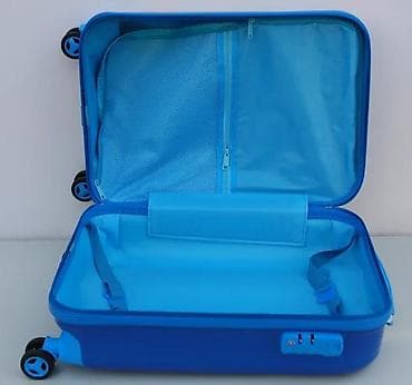 Travel suitcases and bags: Set kofera Doraemon – 2 komada - Dizajn: šareni plavi print sa likom at lalafo.rs — 7 Travel suitcases and bags: Set kofera Doraemon – 2 komada - Dizajn: šareni plavi print sa likom — 7