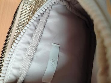 Tri tašnice bukvalno kao nove. Mala crna 18 x 11 cm,može i oko struka na lalafo.rs — 8 Tri tašnice bukvalno kao nove. Mala crna 18 x 11 cm,može i oko struka — 8