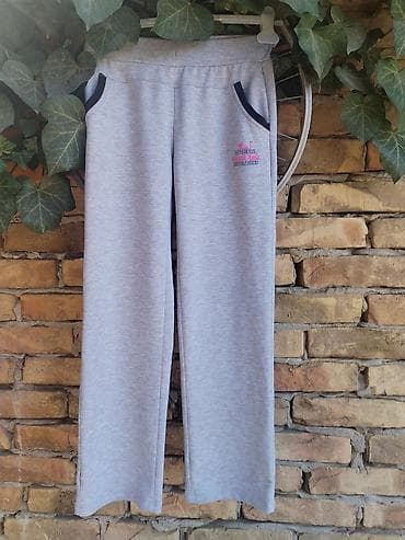 Skirts: Trenerka za devojčice, veličina 12 godina. - Model: donji deo at lalafo.rs — 3 Skirts: Trenerka za devojčice, veličina 12 godina. - Model: donji deo — 3