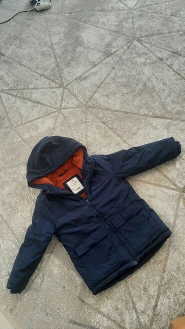 Dečja zimska jakna sa kapuljačom - Boja: tamnoplava spolja na lalafo.rs Dečja zimska jakna sa kapuljačom - Boja: tamnoplava spolja