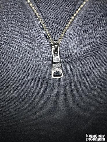 Original BANANA REPUBLIC dzemper L / XL / 3 komada NOV 100% Extra na lalafo.rs — 5 Original BANANA REPUBLIC dzemper L / XL / 3 komada NOV 100% Extra — 5