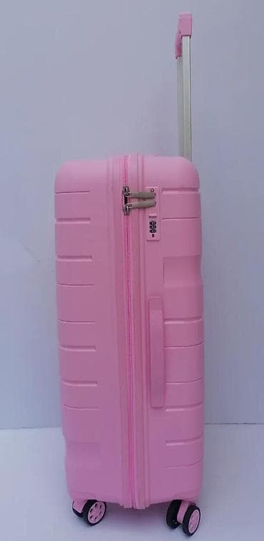 Travel suitcases and bags: Tvrdi kofer za putovanja – ružičasti - Materijal: čvrsta at lalafo.rs — 10 Travel suitcases and bags: Tvrdi kofer za putovanja – ružičasti - Materijal: čvrsta — 10