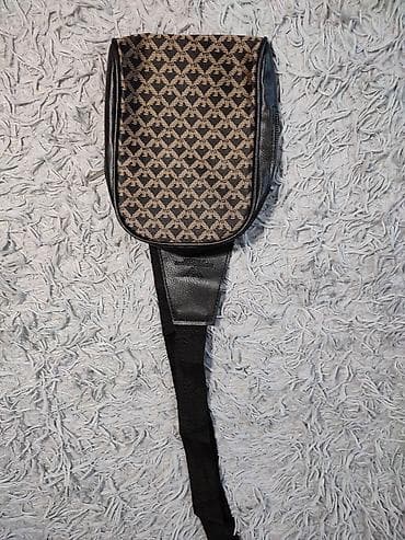 Muške torbice
Snižena Cena 1500 din at lalafo.rs — 7 Muške torbice
Snižena Cena 1500 din — 7