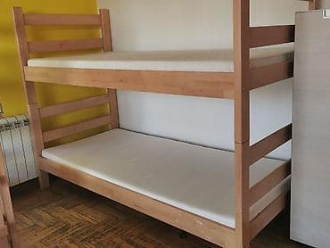 Drveni krevet na sprat sa dušecima Dimenzije :200×90 ; Kreveti su na lalafo.rs Drveni krevet na sprat sa dušecima Dimenzije :200×90 ; Kreveti su