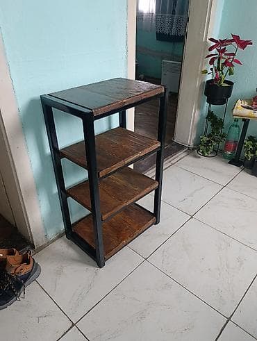 Industrijski sto/etažer sa 4 police - Konstrukcija: čelični okvir u na lalafo.rs Industrijski sto/etažer sa 4 police - Konstrukcija: čelični okvir u