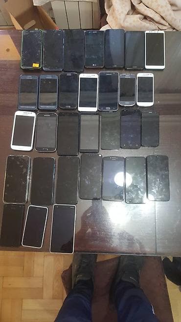 Vise telefona u ponudi cena na jednoj od slika na lalafo.rs — 1 Vise telefona u ponudi cena na jednoj od slika — 1