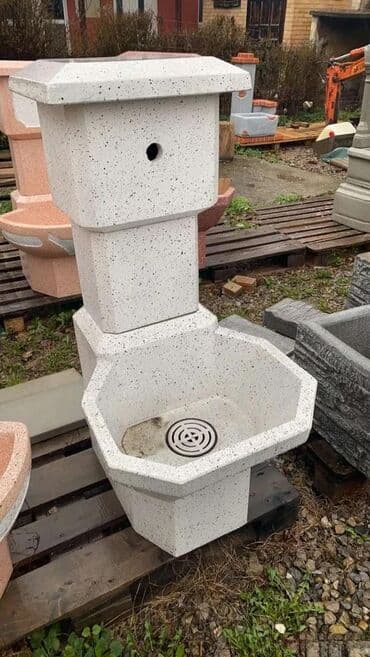 Garden Fountains: Česme za dvorište – Cene počinju od 7500 din. 💧 O Nama 🌟 Blue Stone at lalafo.rs — 6 Garden Fountains: Česme za dvorište – Cene počinju od 7500 din. 💧 O Nama 🌟 Blue Stone — 6