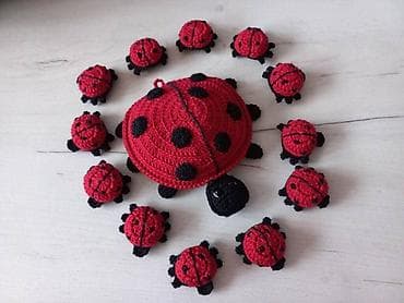 Nova igračka- heklana bubamara sa bebama. 🐞 Igračka se sastoji od at lalafo.rs — 4 Nova igračka- heklana bubamara sa bebama. 🐞 Igračka se sastoji od — 4