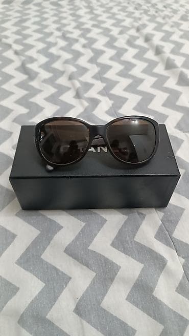 Chanel ženske sunčane naočare - Klasičan, blago zaobljen pravougaoni na lalafo.rs — 1 Chanel ženske sunčane naočare - Klasičan, blago zaobljen pravougaoni — 1