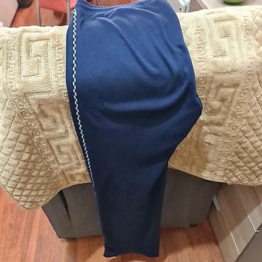 Dva ženska komada odeće – majica i pantalone. Majica: - Kratki rukavi na lalafo.rs — 3 Dva ženska komada odeće – majica i pantalone. Majica: - Kratki rukavi — 3