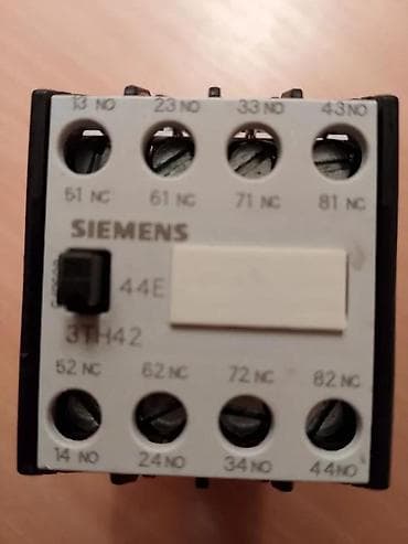 SIEMENS POMOĆNI KONTAKTOR 3TH42 44 -6BB4 | SIEMENS pomoćni kontaktor na lalafo.rs SIEMENS POMOĆNI KONTAKTOR 3TH42 44 -6BB4 | SIEMENS pomoćni kontaktor