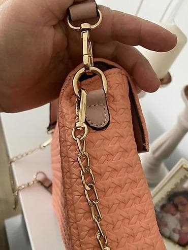 Ženska torba preko ramena u boji breskve. - Materijal: veštačka koža at lalafo.rs — 3 Ženska torba preko ramena u boji breskve. - Materijal: veštačka koža — 3