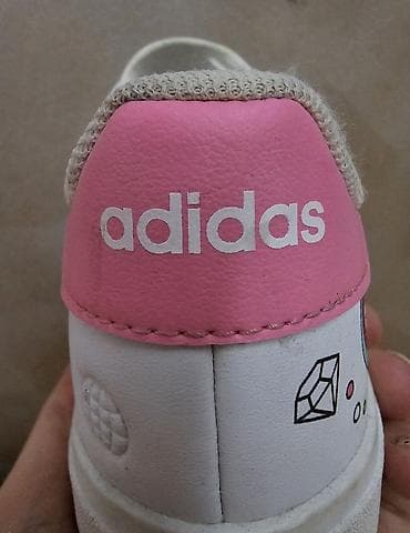 Adidas dečije patike sa Disney motivima. Broj 34. Veoma malo nošene i na lalafo.rs — 2 Adidas dečije patike sa Disney motivima. Broj 34. Veoma malo nošene i — 2