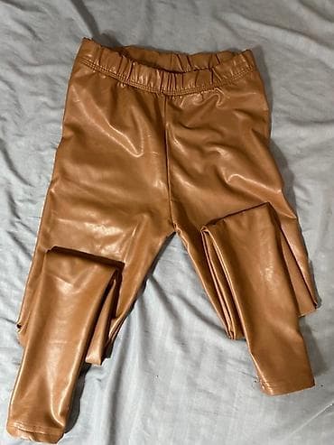 Ženske helanke od eko kože – smeđa/karamel boja. - Kroj: uske helanke na lalafo.rs — 2 Ženske helanke od eko kože – smeđa/karamel boja. - Kroj: uske helanke — 2