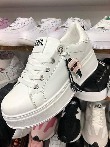 Ankle boots: Karl Lagerfeld patike
Novo
Brojevi 36 do 41
fb Moja Kupovina 1 at lalafo.rs — 3 Ankle boots: Karl Lagerfeld patike
Novo
Brojevi 36 do 41
fb Moja Kupovina 1 — 3