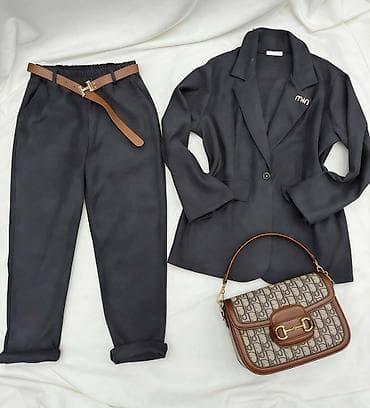 Ženski komplet – sako i pantalone - Kroj: klasičan sako sa reverima na lalafo.rs — 4 Ženski komplet – sako i pantalone - Kroj: klasičan sako sa reverima — 4