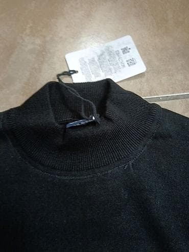 Muški džemperi
s, m, l, xl, 2xl
3200 na lalafo.rs — 3 Muški džemperi
s, m, l, xl, 2xl
3200 — 3