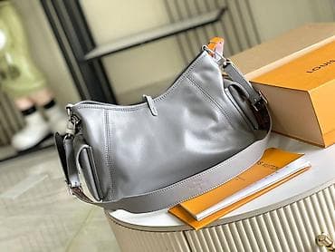 Siva kožna torba sa lancem i više pregrada - Materijal: glatka na lalafo.rs — 4 Siva kožna torba sa lancem i više pregrada - Materijal: glatka — 4