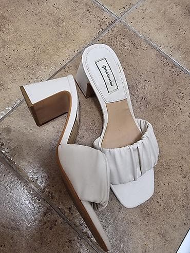 Fashion slippers, Stradivarius, 35 at lalafo.rs Fashion slippers, Stradivarius, 35