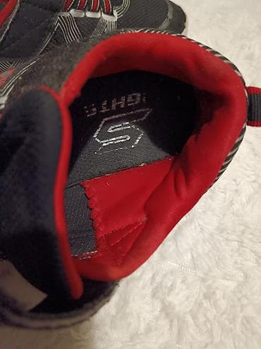 Orig.skechers 28-ug 17.5
Standardni tragova,nigde pocepane na lalafo.rs — 7 Orig.skechers 28-ug 17.5
Standardni tragova,nigde pocepane — 7