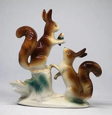Vintage/Antique Lippelsdorf porculanska figurina. Lippelsdorf Nemačka na lalafo.rs — 3 Vintage/Antique Lippelsdorf porculanska figurina. Lippelsdorf Nemačka — 3
