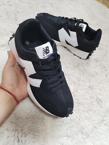 👑Brojevi 36-41 ✅Cena 2950 din Unisex New Balance 327 patike u crnoj at lalafo.rs — 5 👑Brojevi 36-41 ✅Cena 2950 din Unisex New Balance 327 patike u crnoj — 5