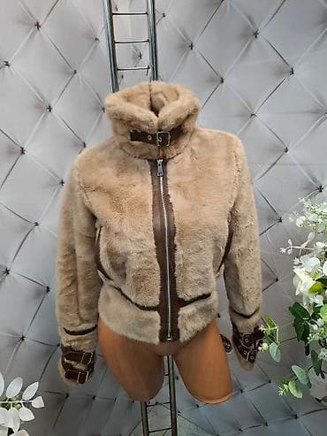 dve suknje po: Ženska kratka jakna od veštačkog krzna sa kožnim detaljima - Model na lalafo.rs — 3 dve suknje po: Ženska kratka jakna od veštačkog krzna sa kožnim detaljima - Model — 3