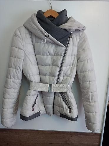 Jakna Fly M velicina u extra stanju jednom obucena. 1500 din na lalafo.rs — 1 Jakna Fly M velicina u extra stanju jednom obucena. 1500 din — 1