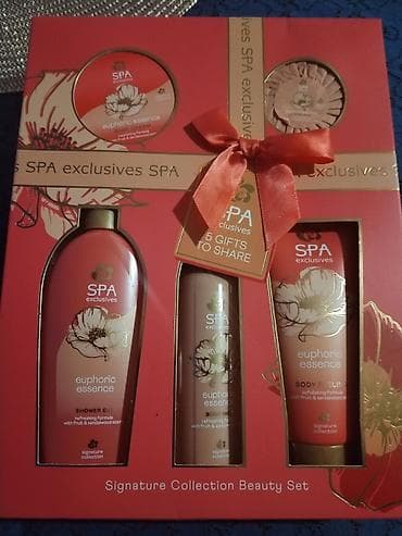 Prelep zenski spa set idealan za poklon nov ne koriscen otvoren za na lalafo.rs Prelep zenski spa set idealan za poklon nov ne koriscen otvoren za