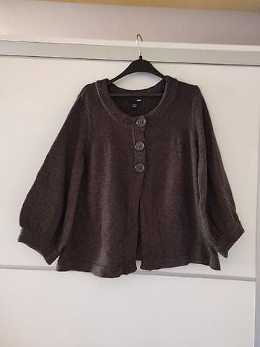 UniHM puniji dzemper kao nov. Velicina M. Ali odgovara i za S na lalafo.rs UniHM puniji dzemper kao nov. Velicina M. Ali odgovara i za S