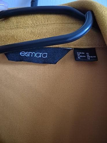 Jackets, Coats, Vests: Esmara jaknica.Vel.44.Ocuvana maksimalno.Ima 4% elastina.Kao at lalafo.rs — 2 Jackets, Coats, Vests: Esmara jaknica.Vel.44.Ocuvana maksimalno.Ima 4% elastina.Kao — 2