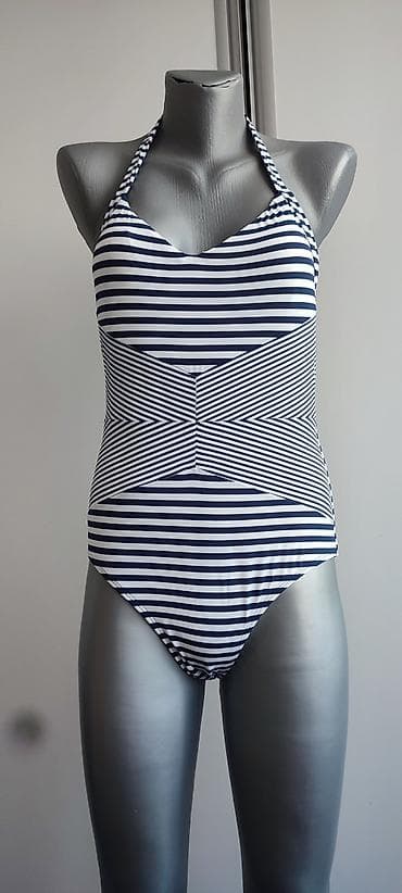 Kupaći SIA 36 NOV! Moderan kvalitetan kupaci kupljen u Australiji. NOV na lalafo.rs Kupaći SIA 36 NOV! Moderan kvalitetan kupaci kupljen u Australiji. NOV