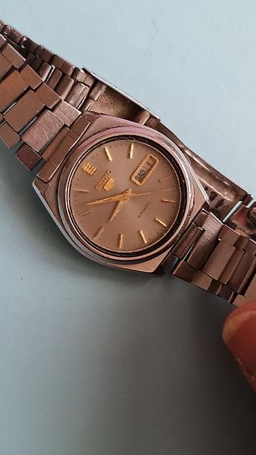 Seiko 5 automatski ručni sat - Mehanizam: automatski (self-winding) na lalafo.rs — 3 Seiko 5 automatski ručni sat - Mehanizam: automatski (self-winding) — 3