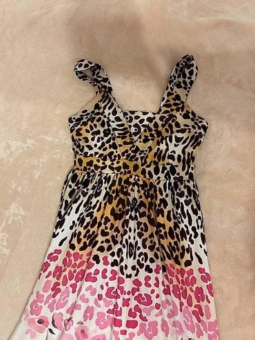 pantalone butiku ali: Potpuno ocuvana duga haljina bez ikakvih ostecenja, kao nova, na na lalafo.rs — 4 pantalone butiku ali: Potpuno ocuvana duga haljina bez ikakvih ostecenja, kao nova, na — 4