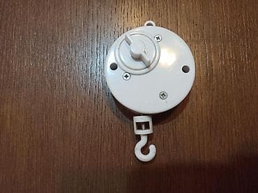 Plastična muzička kutija - vrtilica na navijanje. Ima divnu melodiju at lalafo.rs — 6 Plastična muzička kutija - vrtilica na navijanje. Ima divnu melodiju — 6