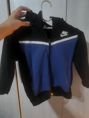 Dečja Nike dukserica sa kapuljačom i rajsferšlusom - Model: gornji na lalafo.rs — 1 Dečja Nike dukserica sa kapuljačom i rajsferšlusom - Model: gornji — 1