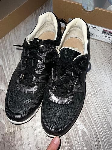 UGG Australia Sneakers Deaven 1012175 broj 38,cm 24 Par puta na lalafo.rs — 3 UGG Australia Sneakers Deaven 1012175 broj 38,cm 24 Par puta — 3